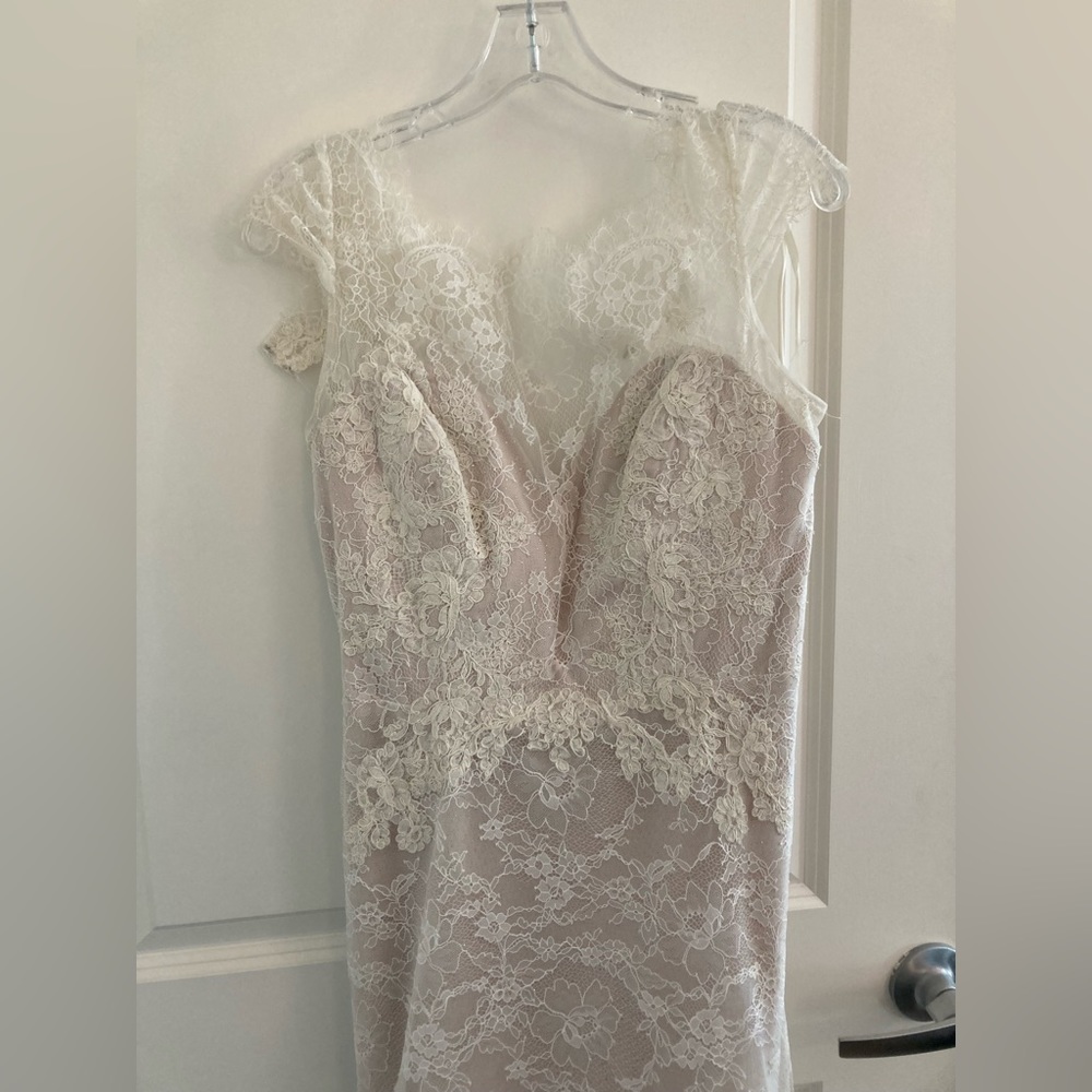Alvina Valenta - 9552 - Size 12 - Ivory - Wedding Dress - Picture 4 of 7